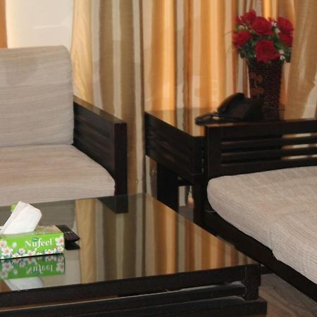 Hotel Vipul Grand Gurgaon Exterior foto