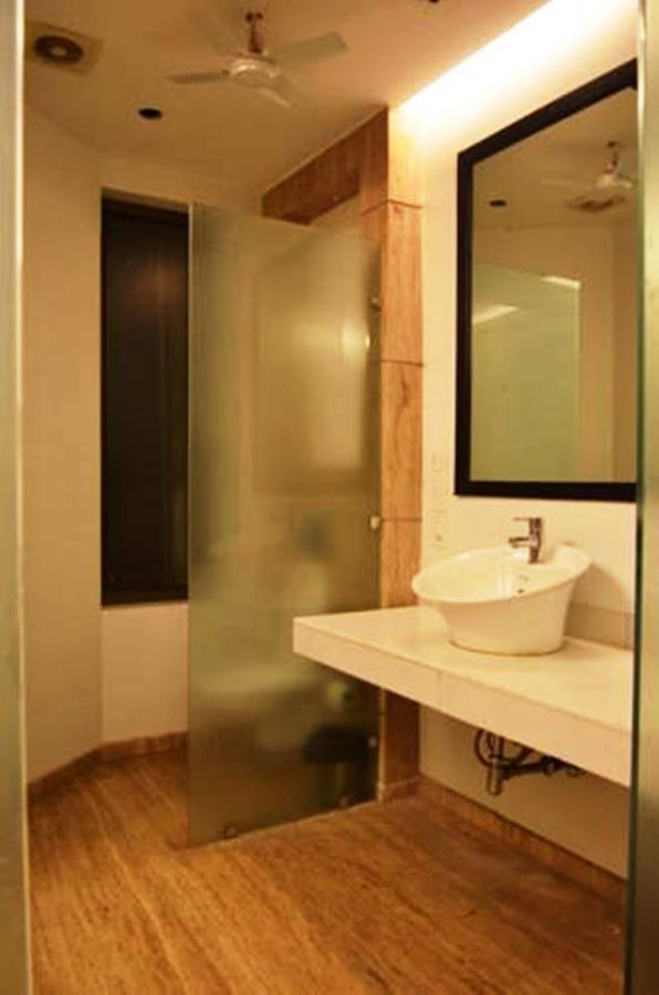 Hotel Vipul Grand Gurgaon Exterior foto